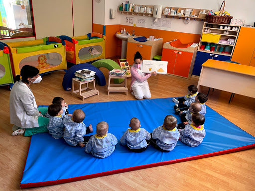 REINA CRISTINA - Escuelas Infantiles