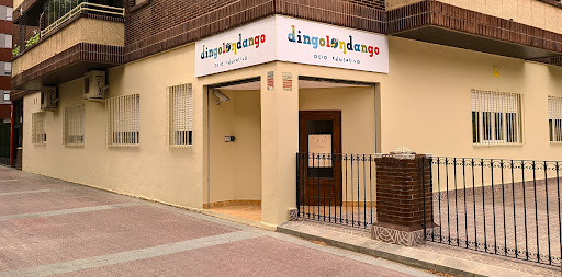 DINGOLONDANGO. CENTRO EDUCATIVO INFANTIL Y OCIO EDUCATIVO