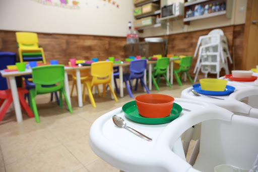 Escuela Infantil Jugando en Azahara: Un lugar seguro, divertido y lleno de aprendizaje para tu pequeño