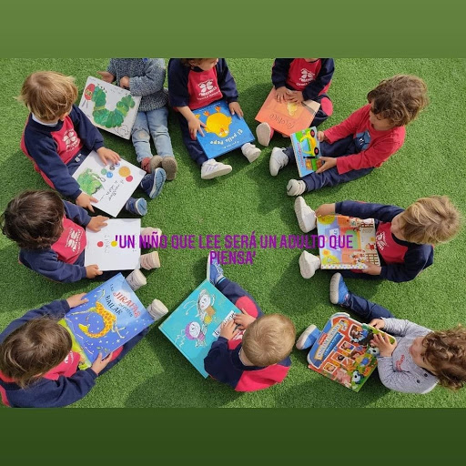 Escuela Infantil Pequeños Corazones