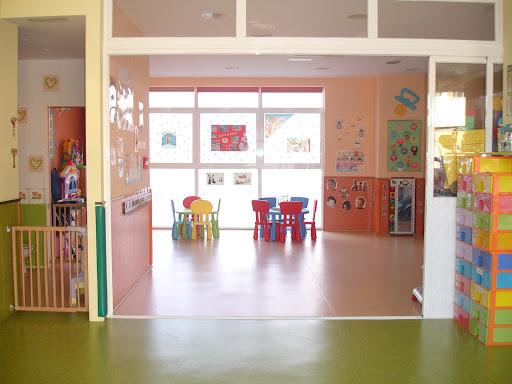 Escuela Infantil "CHUPETÍN"