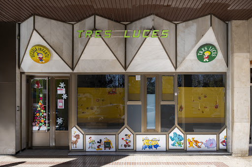 ESCUELA INFANTIL TRES LCUES