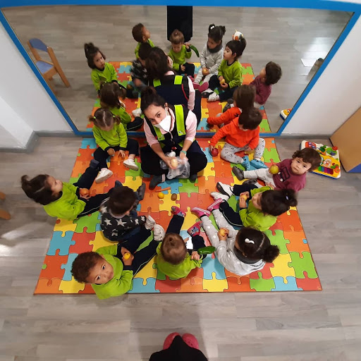 Centro educación infantil - El Pontet Magic