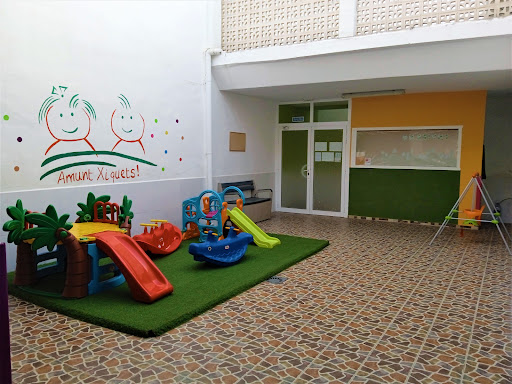 Escuela Infantil Amunt Xiquets!